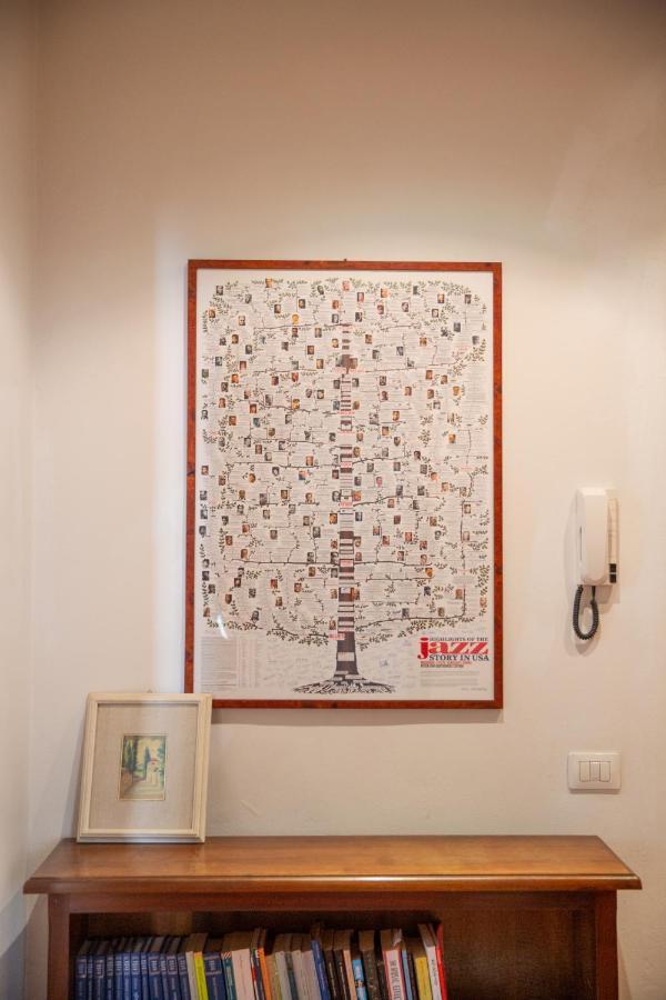 Lovely One Bedroom Apartment Nearby Ponte Vecchio Florens Exteriör bild