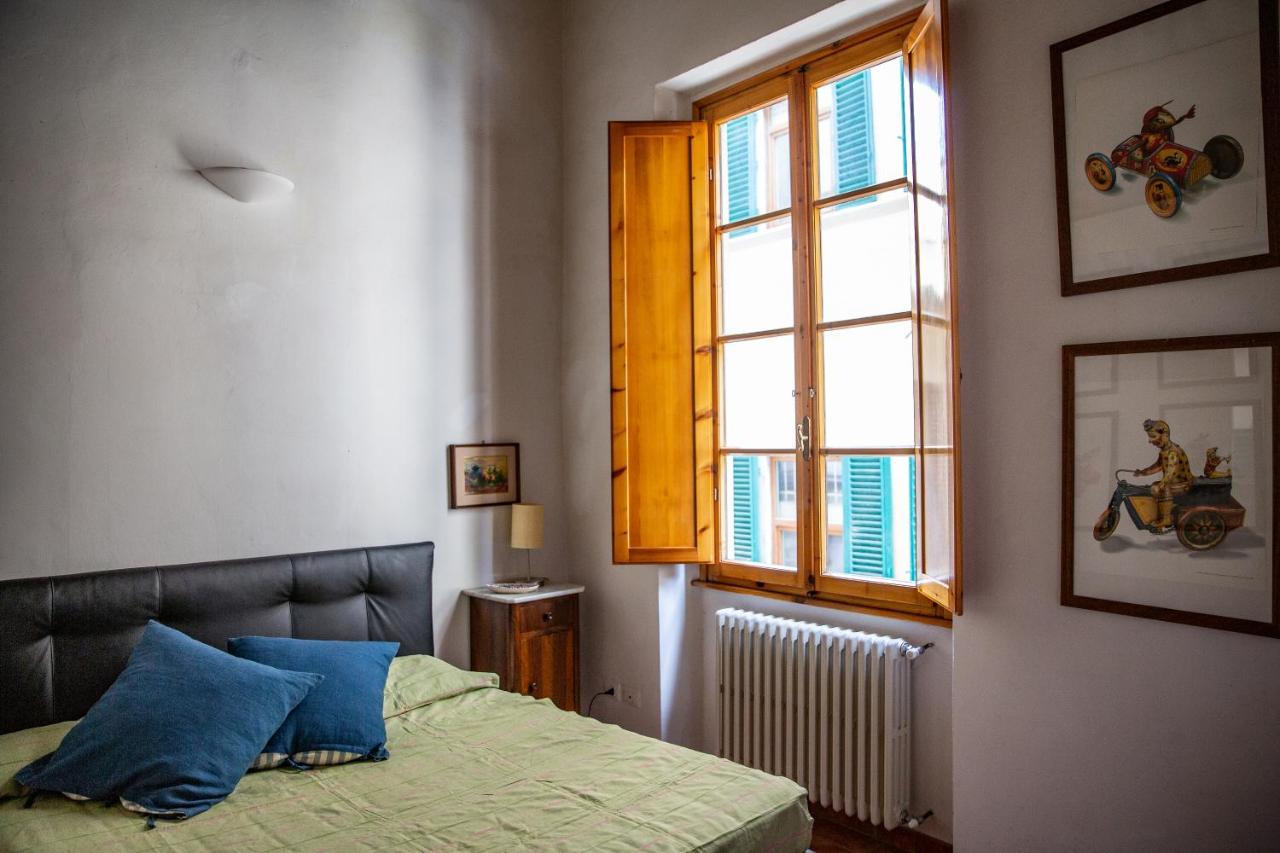 Lovely One Bedroom Apartment Nearby Ponte Vecchio Florens Exteriör bild
