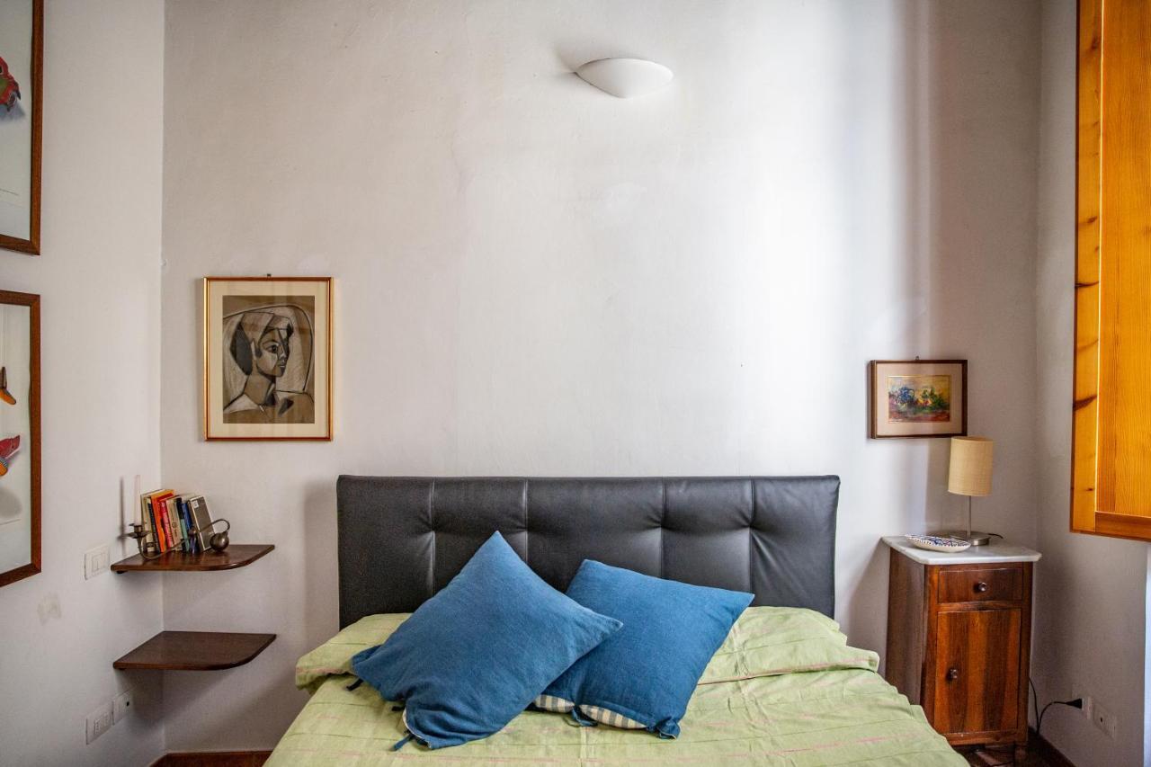 Lovely One Bedroom Apartment Nearby Ponte Vecchio Florens Exteriör bild