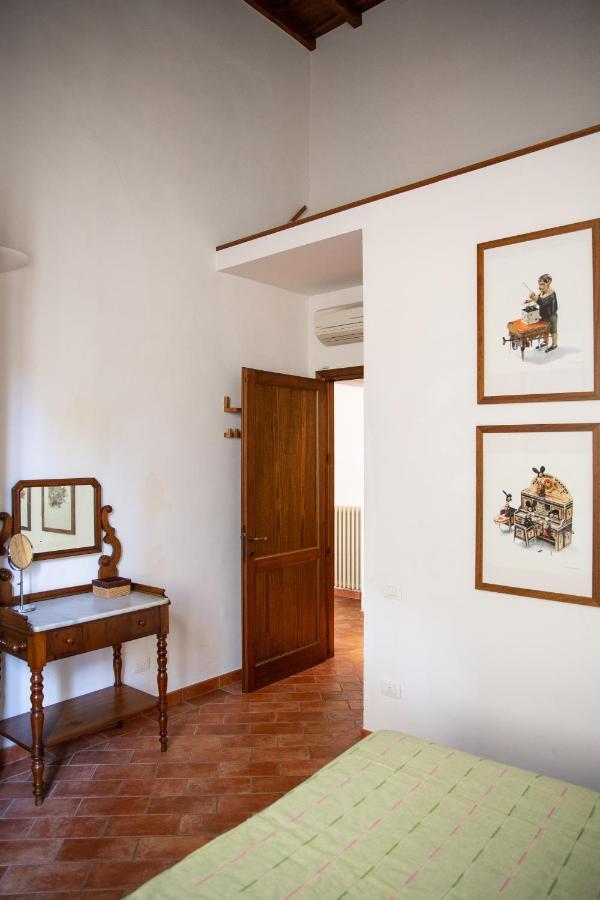 Lovely One Bedroom Apartment Nearby Ponte Vecchio Florens Exteriör bild